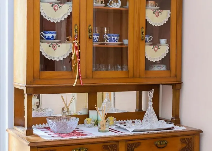 Chania Vintage Escape - Sea View Gem By Old Port Апартаменти *