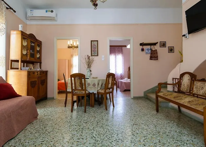 Chania Vintage Escape - Sea View Gem By Old Port *