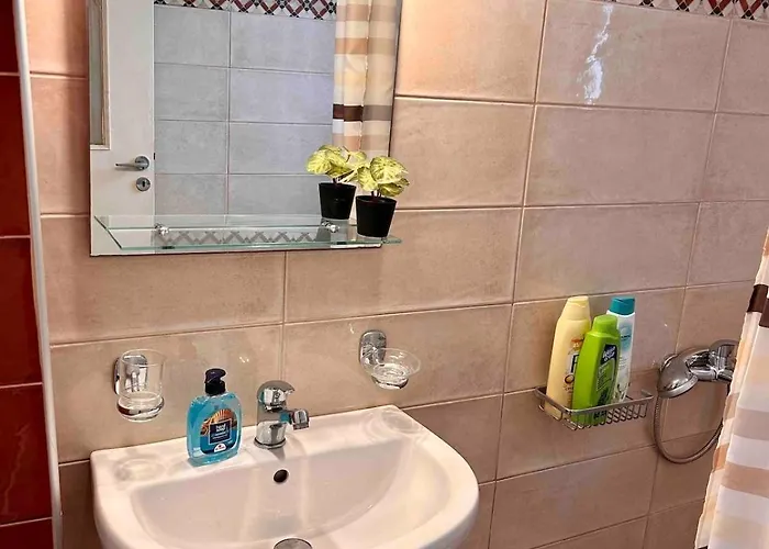 Chania Vintage Escape - Sea View Gem By Old Port *