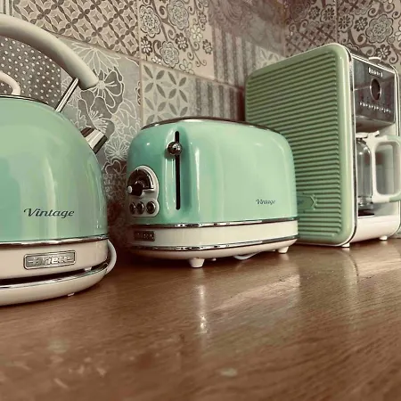 Apartman Chania Vintage Escape - Sea View Gem By Old Port Hriszí Aktí Haniá